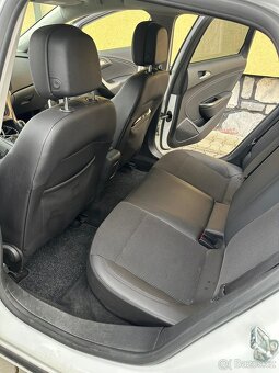 Opel Astra 1.4 T - Zachovalé - 7