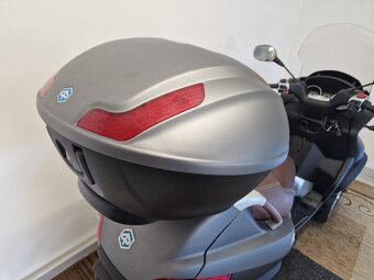 Piaggio MP3 500 LT 2/13 řidič. skup. B - 7