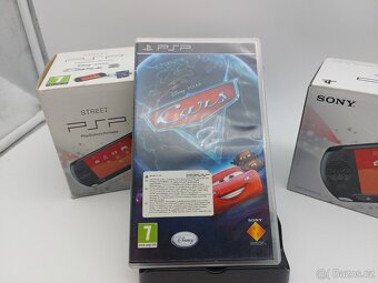 Playstation Portable Street E-1004 Cars bundle a 2GB memory - 7