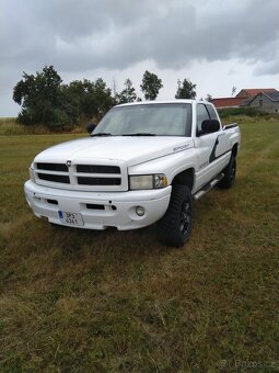 Dodge RAM - 7