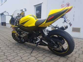 GSXR 750 2005 - 7