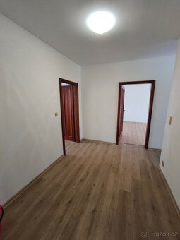 Pronájmu byt v Aši 2+1 - 7