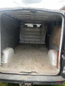 Opel vivaro 1.9cdti - 7