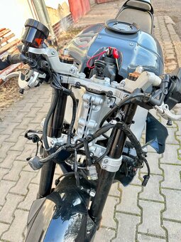 Yamaha xsr 900 gp - 7