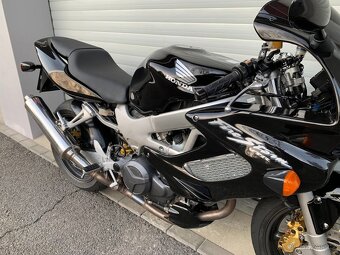 Honda VTR 1000F FireStorm - 7