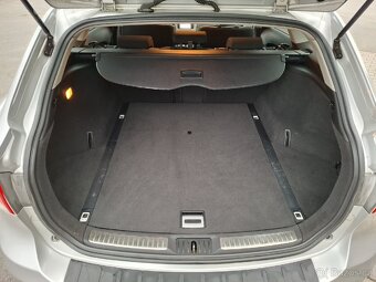 Toyota avensis 2.2 110kw - 7