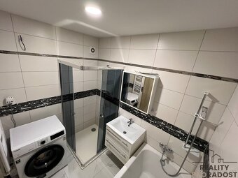 Prodej bytu 3+1 73 m², +balkon 7 m², Manželů Dostálových, Pr - 7