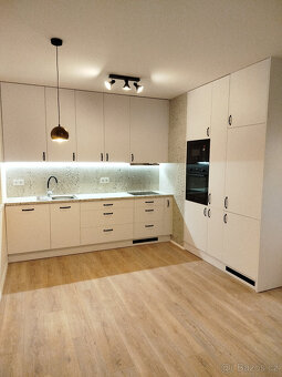 Prodám vybavení interiéru - 7