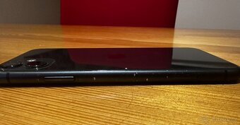 iPhone 11 64GB – černý - 7