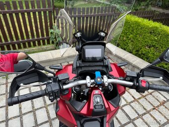Honda ADV 350 - 7
