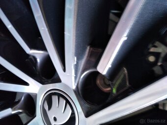 Prodám novou zimní alu sadu na Škoda Superb IV - 7