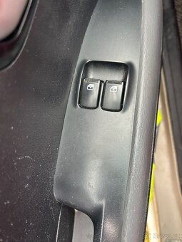 Hyundai i10 r.v.2010 - 7