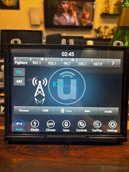 Radio UConnect Jee/Dodge - 7