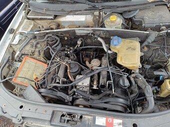 ND z Audi A6 AVANT 2496.cm3 132.kw nafta r.v.2000 (K41) - 7