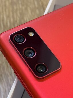 Prodám Samsung S20 FE v atraktivní červené barvě - 7