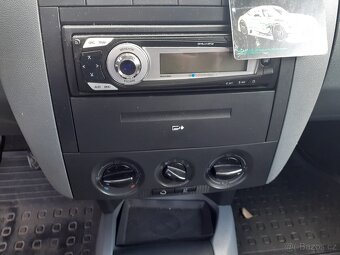 Škoda Fabia 1.4MPI 44kw r.v.2002 - 7