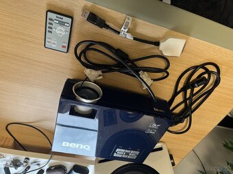 Projektor BenQ MP721c - 7