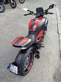 Ducati DIAVEL CARBON RED AND MATT CARBON, 1. MAJ V ČR, AKCE - 7