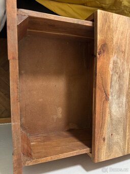 2 noční stolky z masivního dřeva / wood night stands - 7