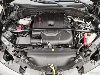 Alfa Romeo Stelvio 2.2 154kw Q4 VELOCE TI , odpočet DPH - 7