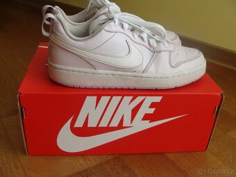 Divčí tenisky Nike, vel. 37 - 7
