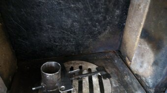 LITINOVÁ KAMNA S VÝMĚNÍKEM, masivní litina, - 7