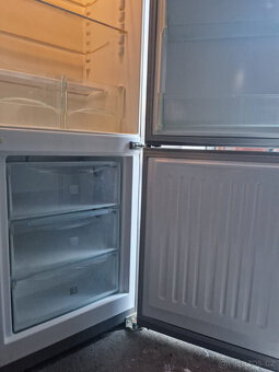 Vysoka lednice Liebherr - 7