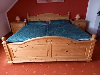 Masivní ložnice (406) - 7