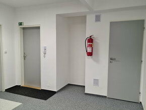 Pronájem kanceláře 14,5m2 + spol. prostor 20m2 – Liberec I - 7