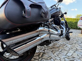 Yamaha XV 1900 Raider - 7