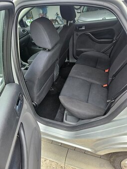 Prodám Ford Focus 1.6i 16V 74 kW - 7