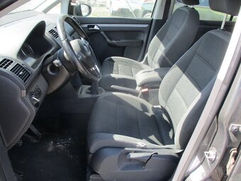 VW TOURAN 1,4CGI 110KW CNG bez koroze 05/2011 - 7