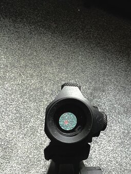 Airsoft M4 AEG + baterie, zásobníky, red dot – komplet SET - 7