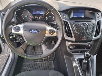 Ford Focus kombi 1,6 EcoBoost 150k Titanium - 7