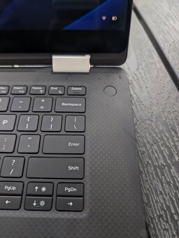Dell XPS 15 2 in 1 (9575) 4k notebook - 7