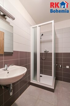 Pronájem nově zrekonstruovaného bytu 1+kk o výměře 39,89 m2 - 7