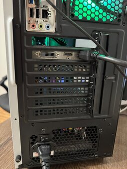 Výkonný herní PC - AMD Ryzen 5, RX 560, 16GB RAM, SSD+HDD - 7