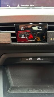 Volkswagen Golf 8 - 7