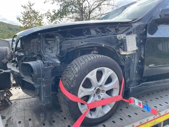 Náhradní díly BMW E70 4.8i černá barva - 7