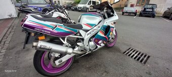 Yamaha FZR 600 R Genesis 1994 jediný majitel - 7
