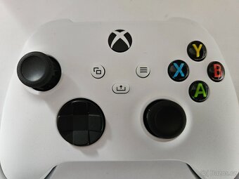 Bezdrátový ovladač Microsoft Xbox Series-bílý - 7