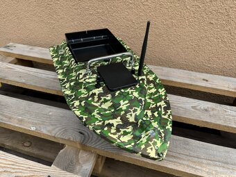 Nová zavážecí loď s GPS, českým návodem a silnou baterií - 7