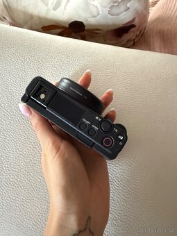 Sony Alpha ZV-E10 vlogovací fotoaparát - 7