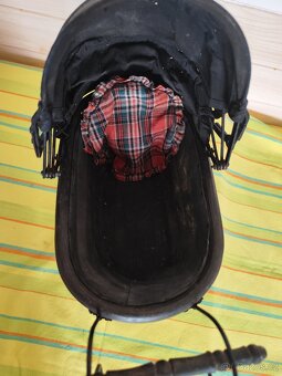 Starožitný kočárek - 7