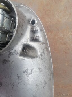 Jawa 350 California levé víko motoru - 7