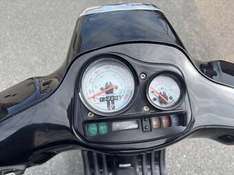 Vespa Sprint 50 4T - 7