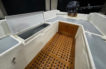 Motorová loď PASARA vč.přívěsu - 7