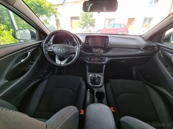 Hyundai i30 kombi 2018, benzín 1.0, 79000km, kamera - 7