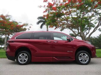 Toyota Sienna Limited  FWD 2022 - 7