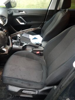 Peugeot 308 SW - 7